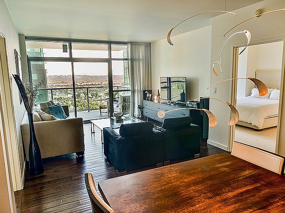 3rd image of 13700 Marina Pointe Dr Unit 1719