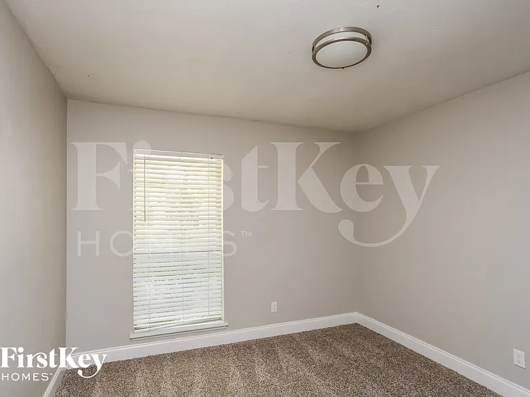6418 Briar Knoll Dr — Photo 11