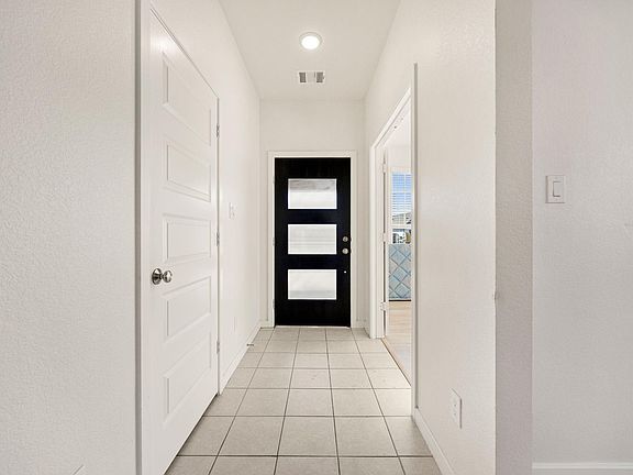 4th image of 8106 Colony Chase Ct