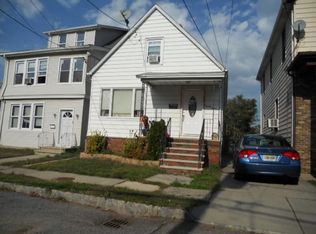 24 Hilton St, Belleville, NJ 07109