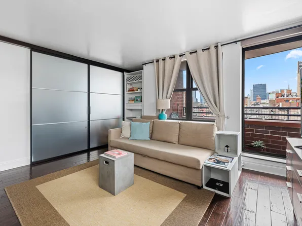 222 West 14th Street image 1 of 7