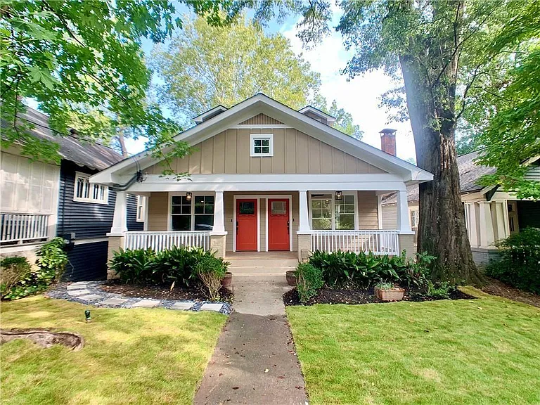 556 Seal Pl NE #B — Photo 1