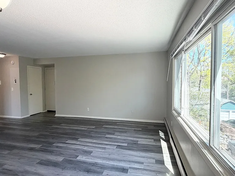 Powderhorn Park Apartments — Photo 27