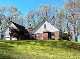 490 Crow Ln, Counce, TN 38326