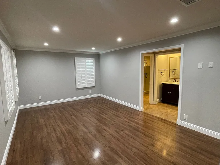 9752 Monogram Ave — Photo 7