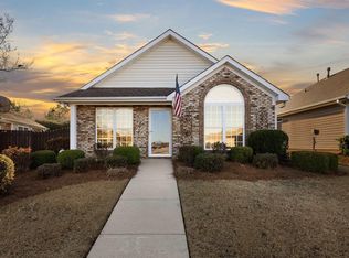 1008 Village Trl, Calera, AL 35040