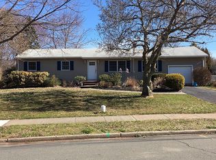 14 Meadowbrook Dr, Hillsborough, NJ