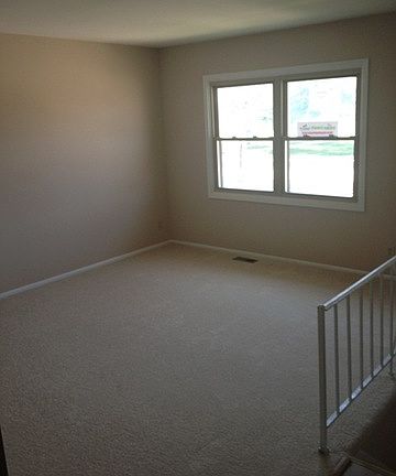 3rd image of 1205 S Park Ave