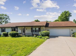 1809 Grove St, Adel, IA 50003