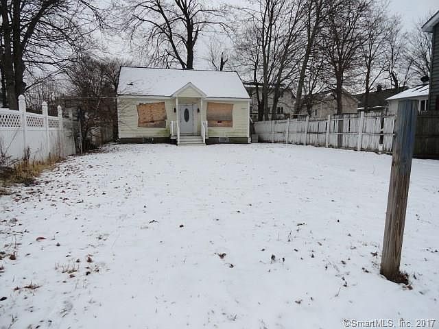 2nd image of 20 Grand St