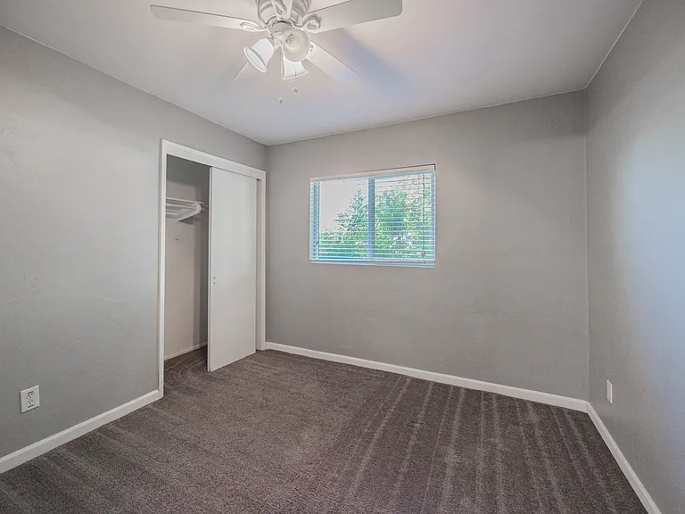 6521 N 19th Dr — Photo 18