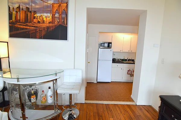 Rented by Manhattan Spaces | media 12