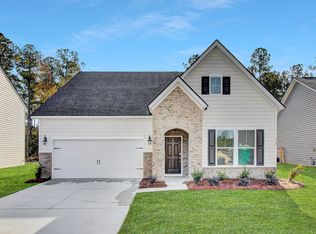 218 Red Bluff St, Summerville, SC 29483