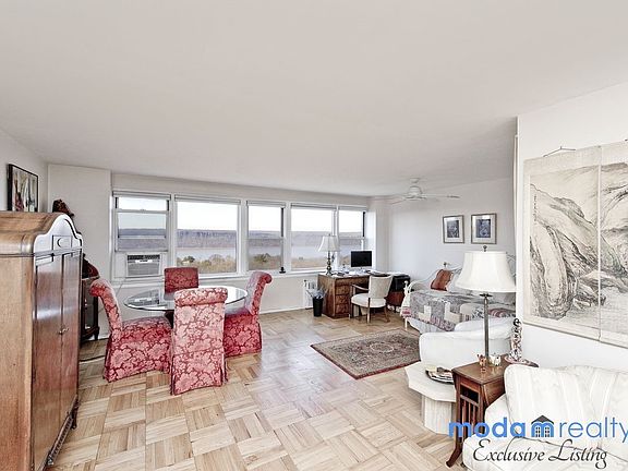 3rd image of 4555 Henry Hudson Pkwy APT 1411