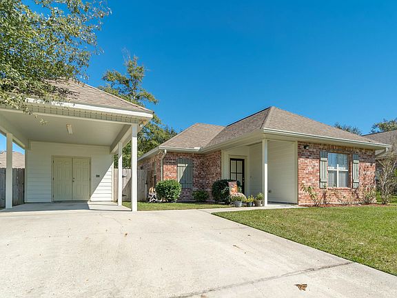 3rd image of 14068 Fox Hill Dr