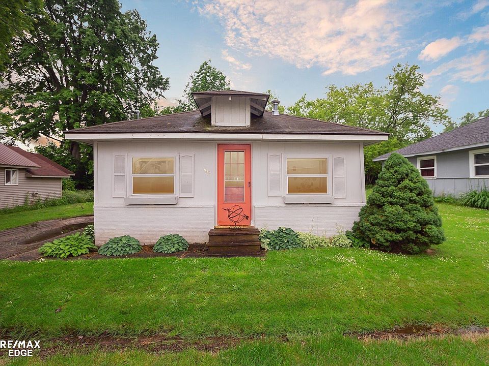 105 Byron Ave, Houghton Lake Heights, MI 48630 Zillow