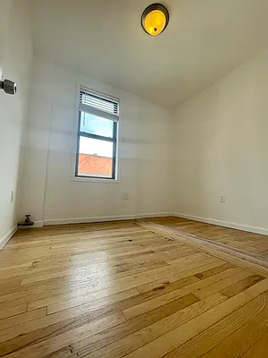 Rented by Compass | media 9