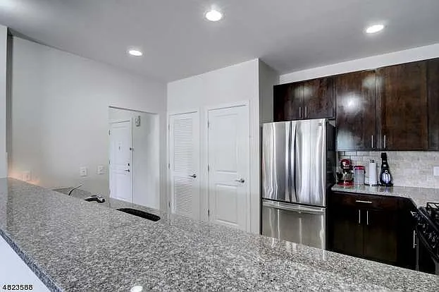 331 Pond Ln — Photo 92