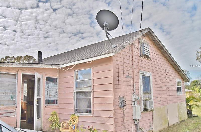 1st image of 3016 11th Street Ct E