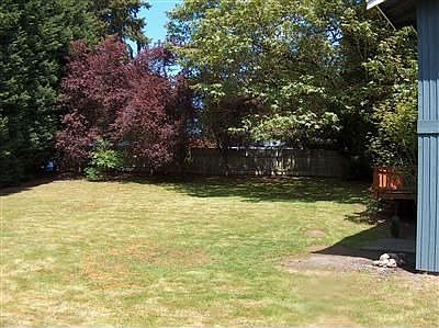 2nd image of 903 145th Pl NE