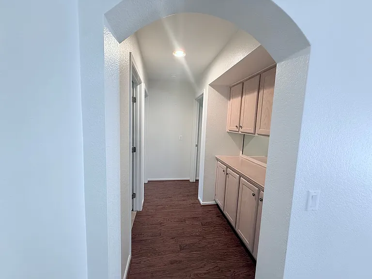 9709 Blue Bell Dr — Photo 18