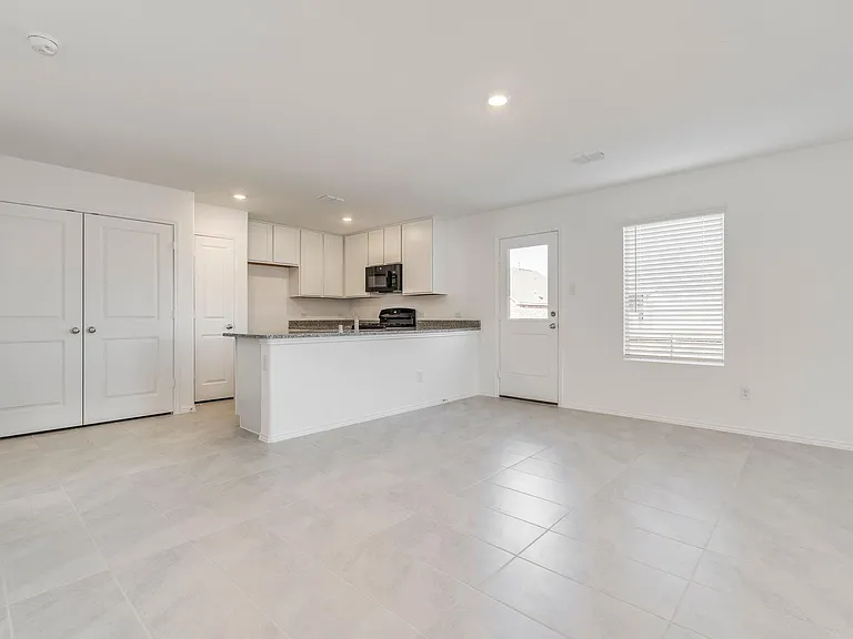 3605 Flicker Ln — Photo 12