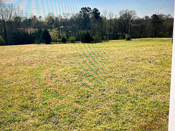 3rd image of 426 S D Garner Rd