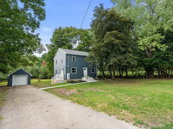 122 York St, Stoughton, MA 02072