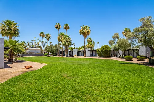 Flats at Granite Reef Photo 1