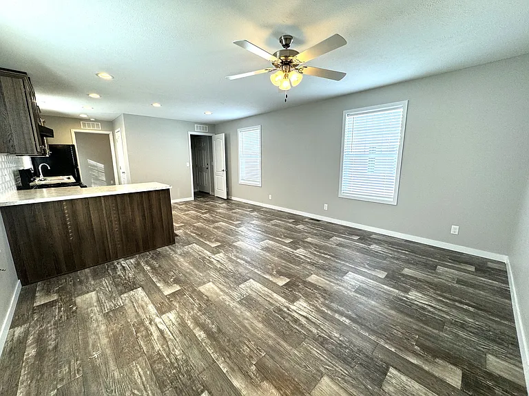 Westbridge Manor — Photo 104