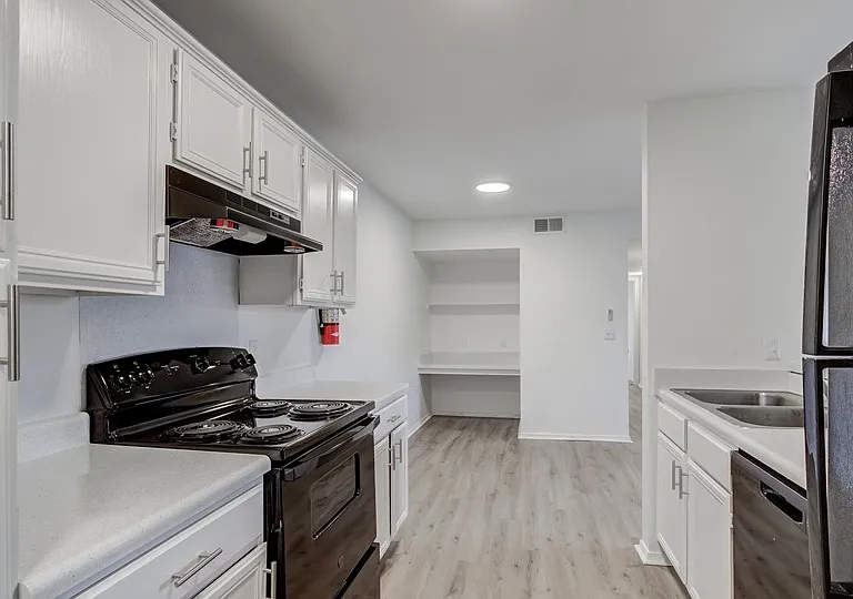 ReNew Brandon — Photo 6