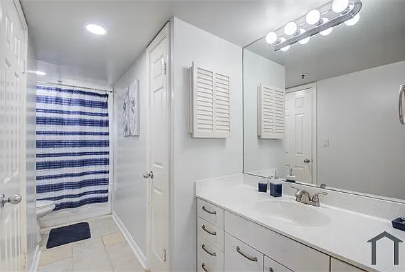 3525 Sage Rd #504 — Photo 5