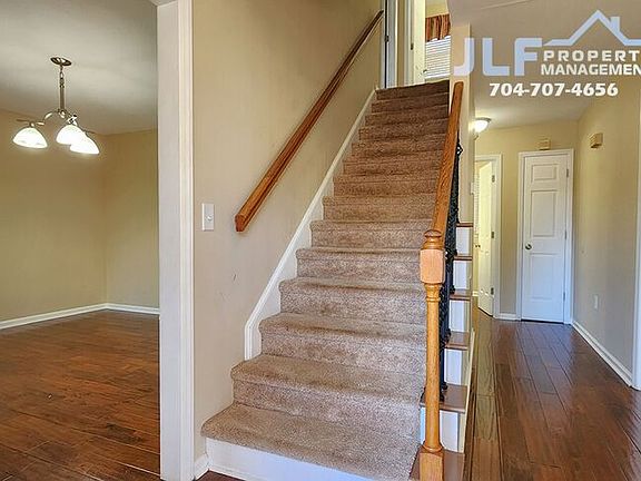2nd image of 417 Wintergreen Ct