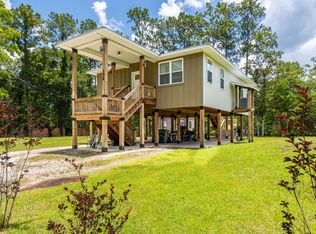 158 Johns Ln, Freeport, FL 32439