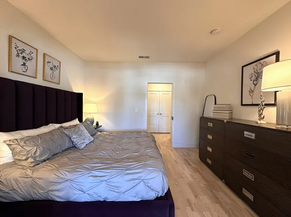 400 Claremont Avenue image 78 of 130