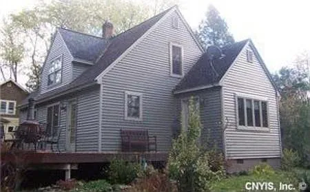 Building Photo - 7847 River Rd