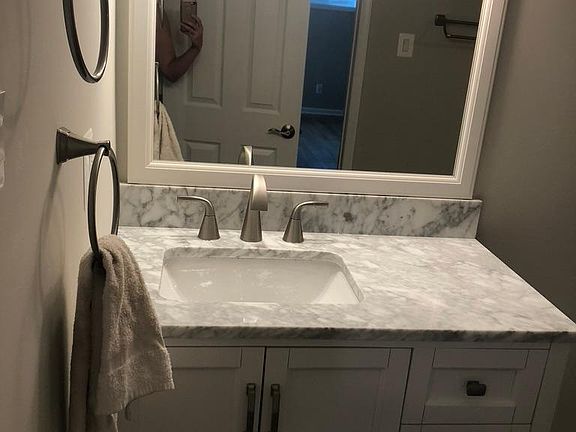 5th image of 6122 Algona Ct
