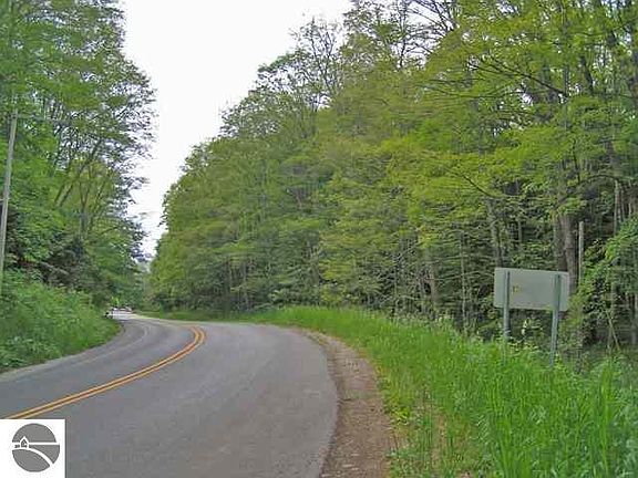 3rd image of 0 W Burdickville Rd