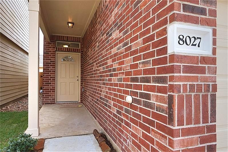 1st image of 8027 Villa Lago Ln