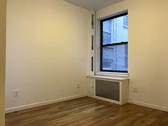 Rented by Realty 2000 Corp