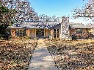 2216 Wilson Dr, Arlington, TX 76011