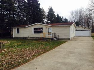 9318 Field Rd, Clay, MI 48001