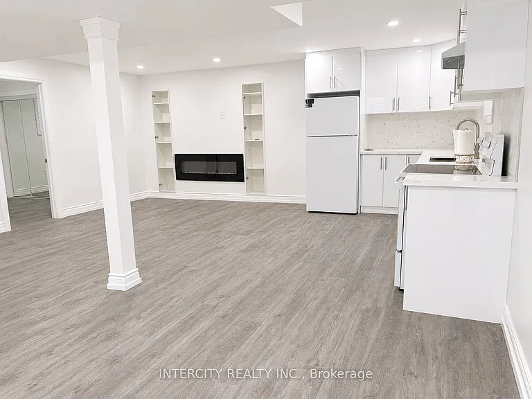 7 Empire Dr #BASEMENT — Photo 4