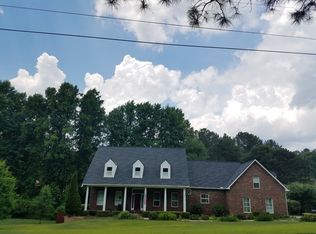 3727 Finger Creek Dr, Lilburn, GA 30047