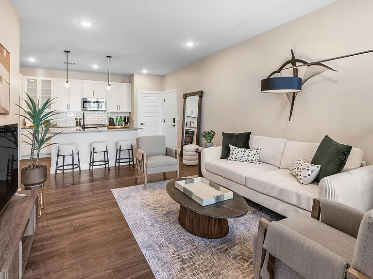 Northwest Crossing Apartment Homes — Photo 63