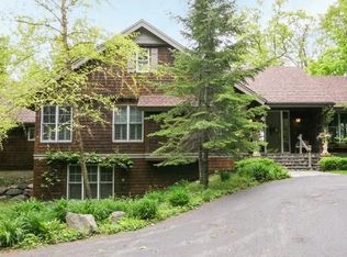 24035 Mary Lake Trl, Shorewood, MN 55331