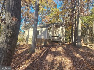 524 Wagon Trail Rd, Harpers Ferry, WV 25425