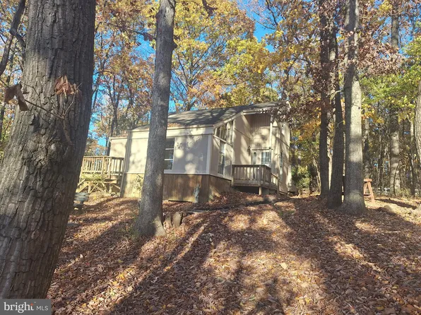 524 Wagon Trail Rd, Harpers Ferry, WV 25425