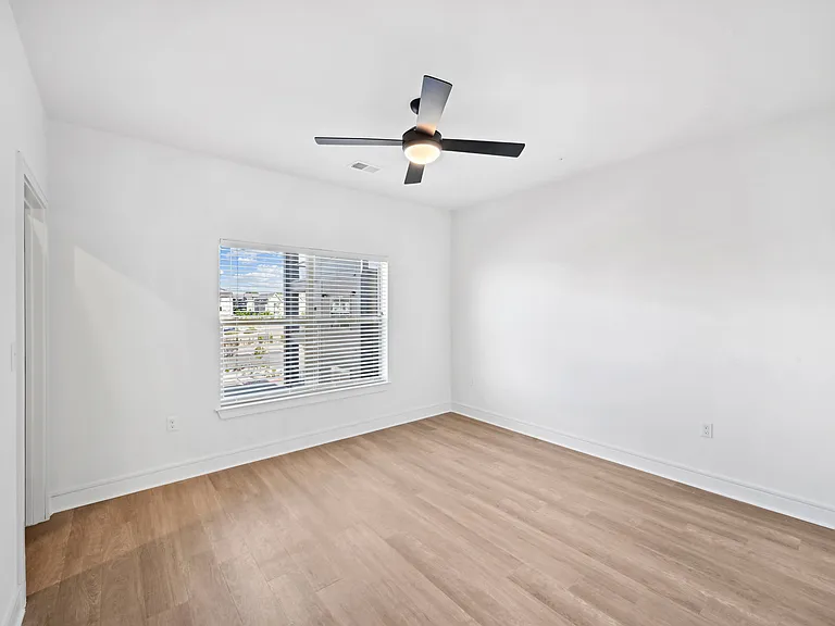 Inkwell at Baseline — Photo 54
