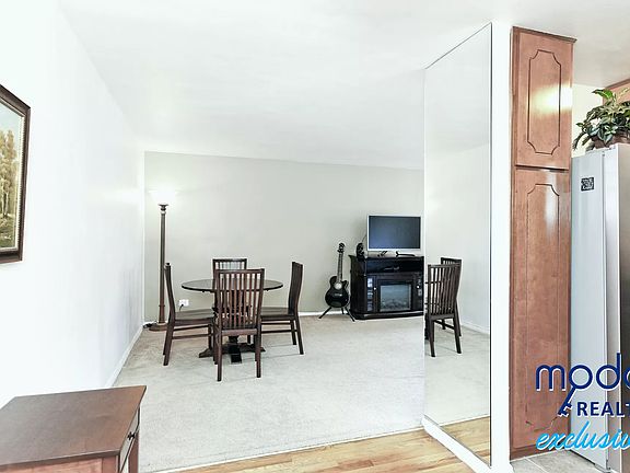 5th image of 2390 Palisade Ave